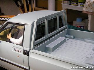 タミヤ ハイラックス・ハイリフト製作記 ～ ～ 荷台の鳥居の製作 ～ 鳥居取り付け後３